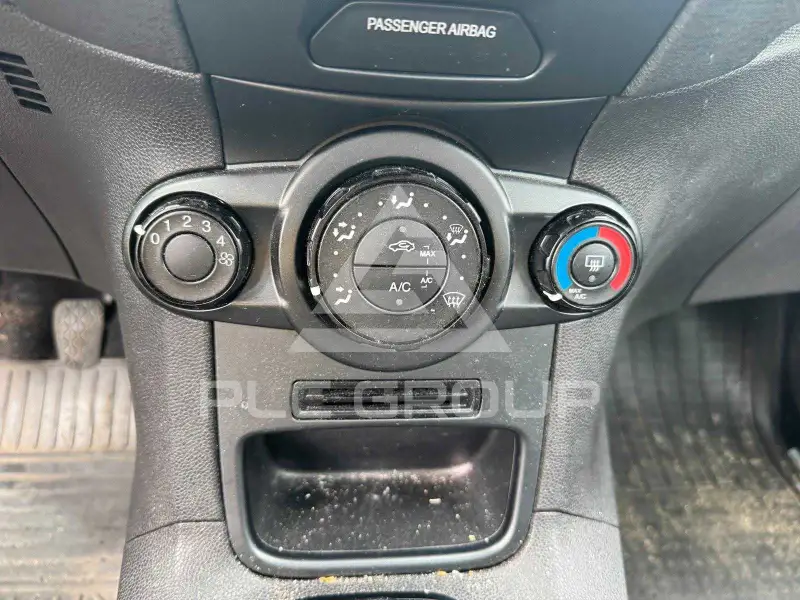 2017 Ford FIESTA