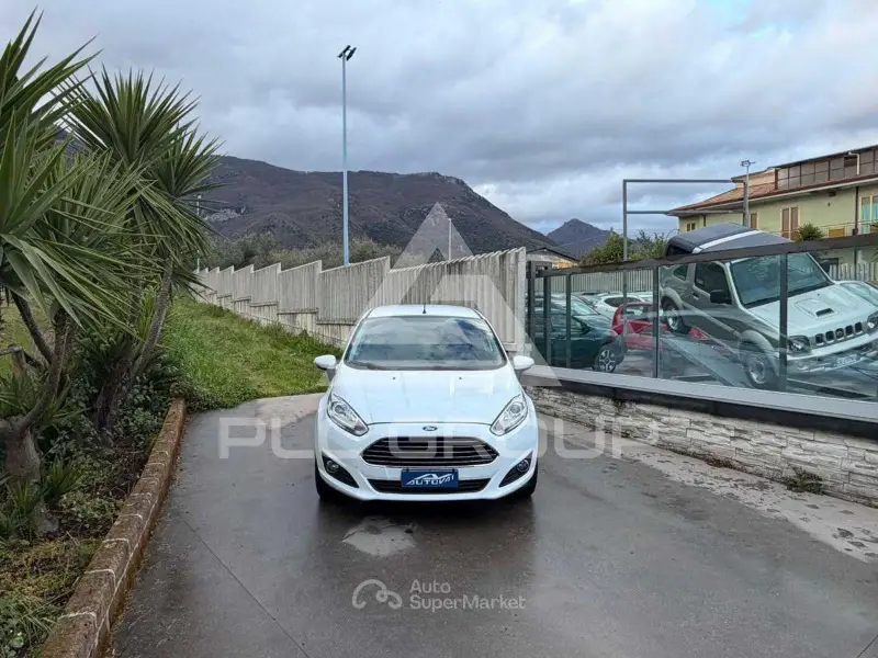 2017 Ford FIESTA