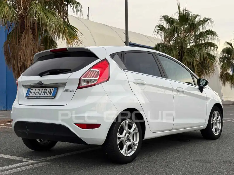 2017 Ford FIESTA