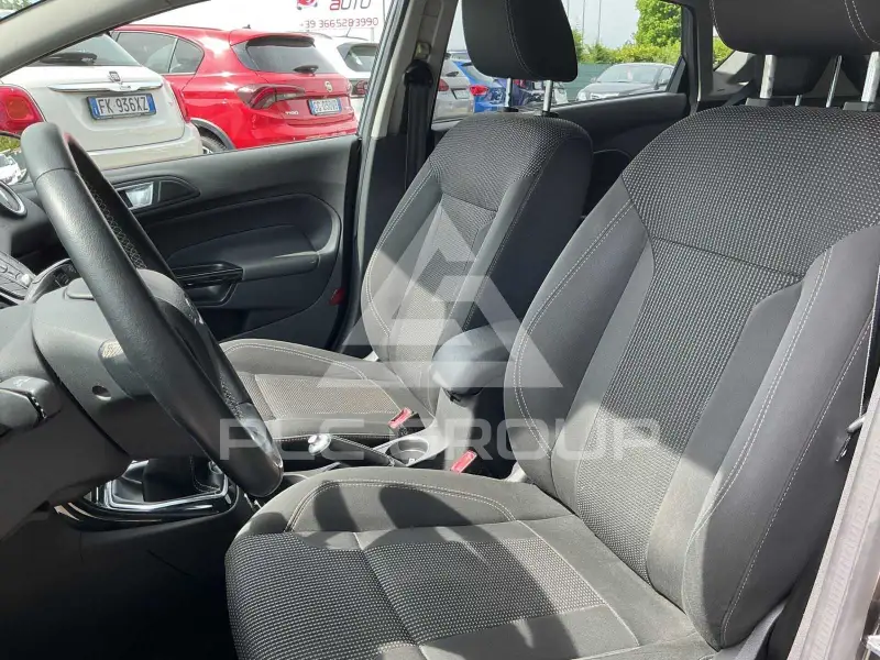 2017 Ford FIESTA