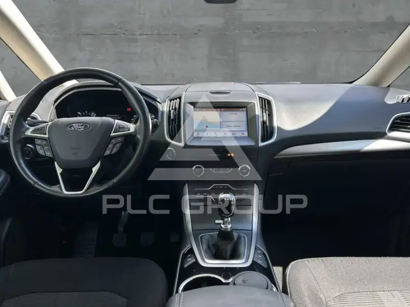2017 Ford GALAXY