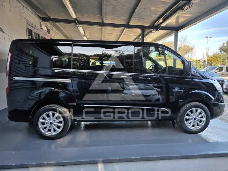 2017 Ford Tourneo