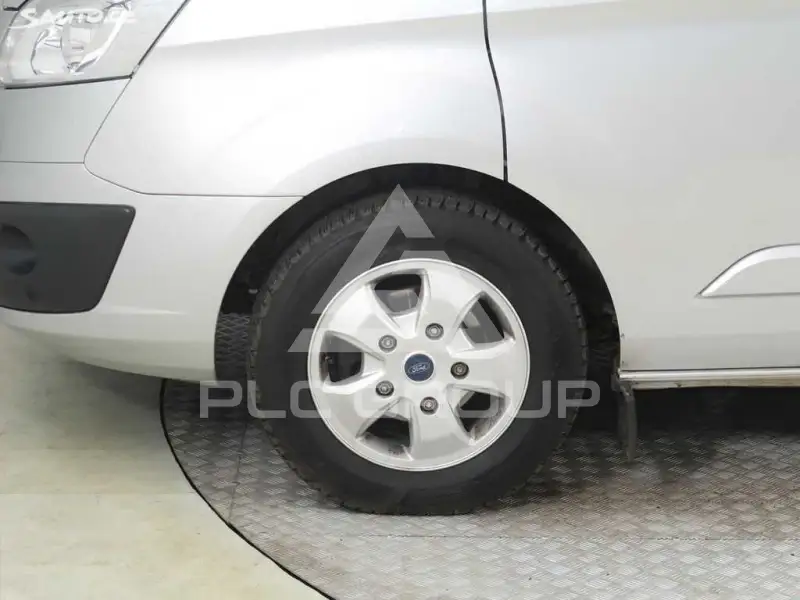 2017 Ford Tourneo