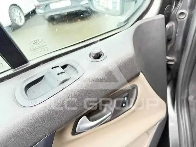2017 Ford Tourneo