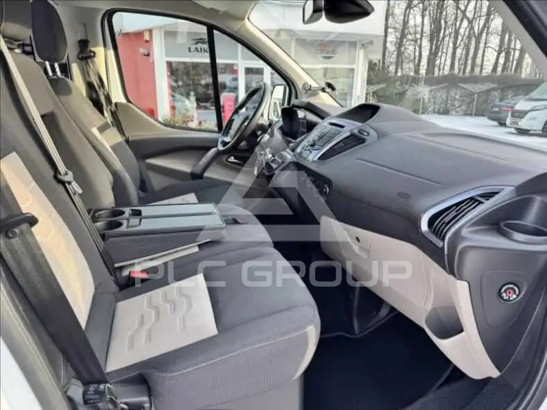 2017 Ford Tourneo
