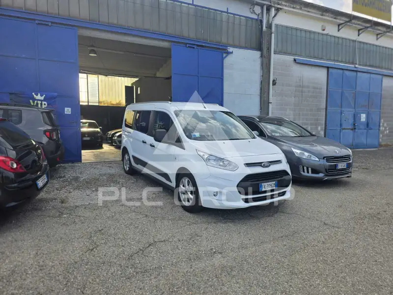 2017 Ford Tourneo