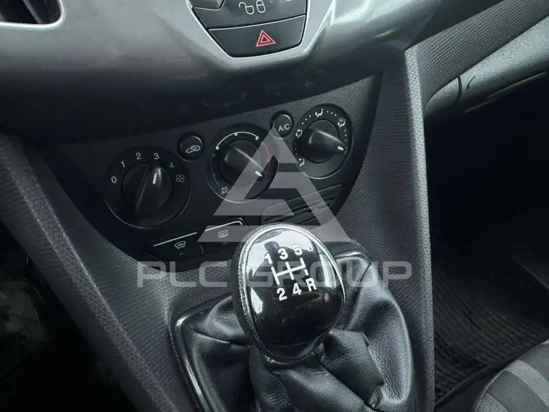 2017 Ford Tourneo
