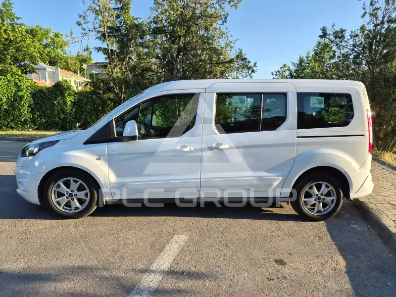 2017 Ford Tourneo