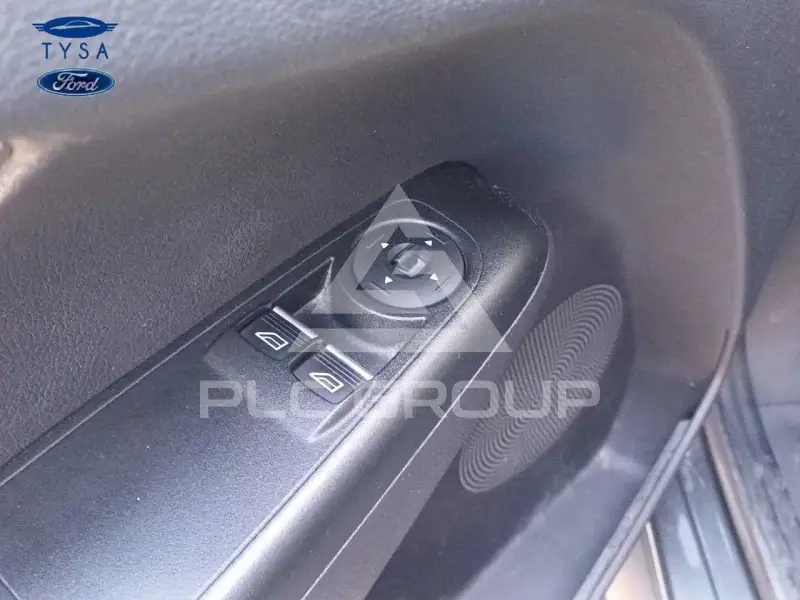 2017 Ford Tourneo