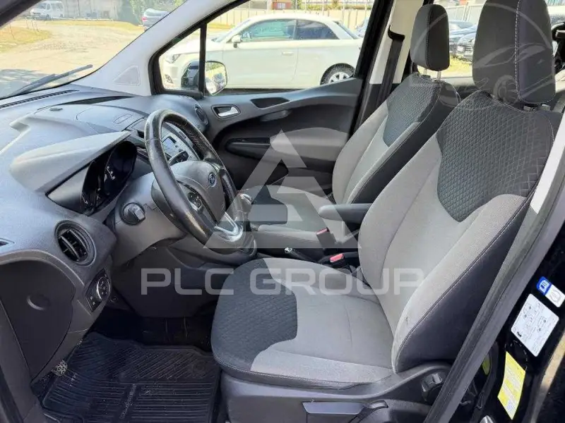 2017 Ford Tourneo