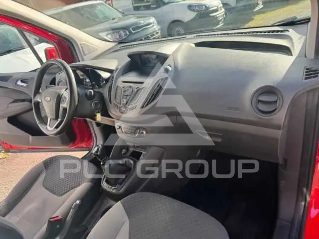 2017 Ford Tourneo