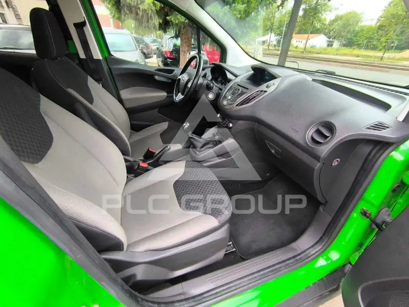 2017 Ford Tourneo