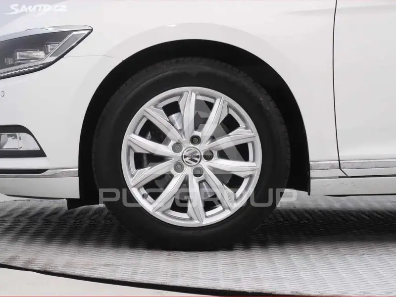 2017 Volkswagen Passat