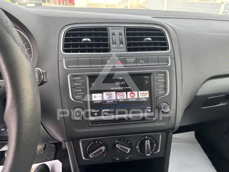 2017 Volkswagen Polo