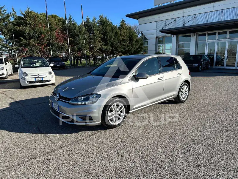2017 Volkswagen GOLF