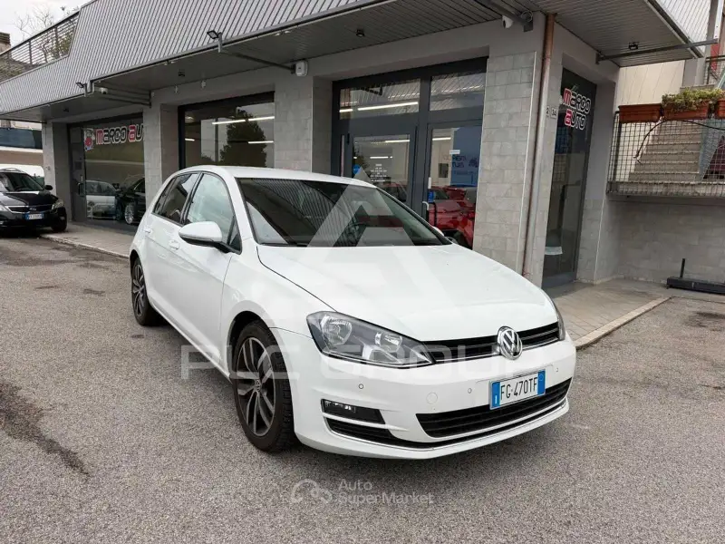 2017 Volkswagen GOLF