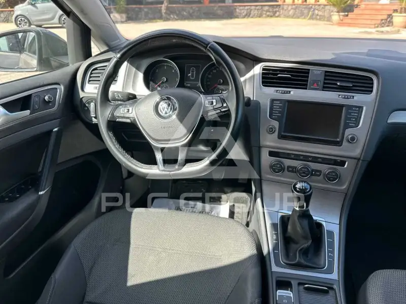 2017 Volkswagen GOLF
