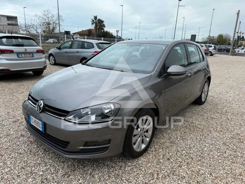 2017 Volkswagen GOLF