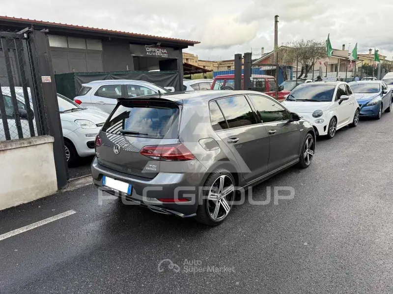 2017 Volkswagen GOLF