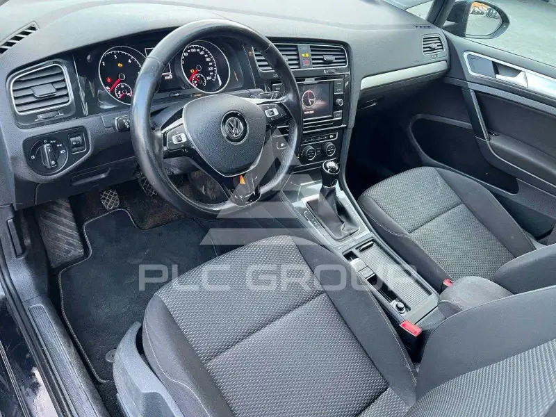 2017 Volkswagen GOLF