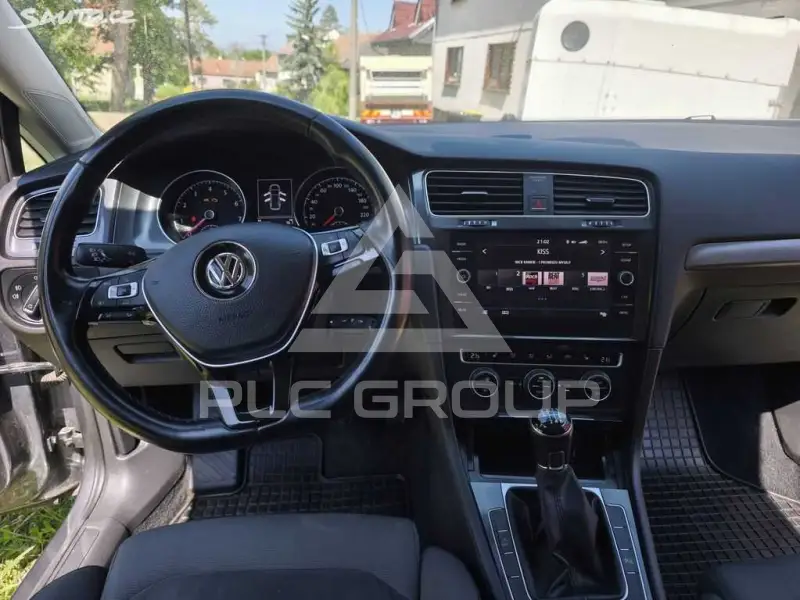 2017 Volkswagen GOLF
