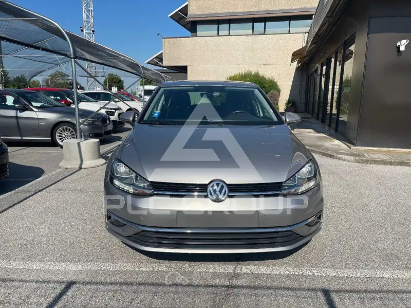 2017 Volkswagen GOLF