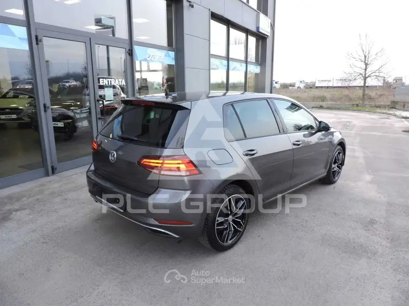 2017 Volkswagen GOLF
