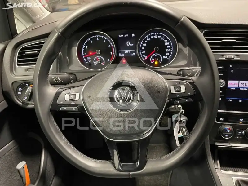 2017 Volkswagen GOLF