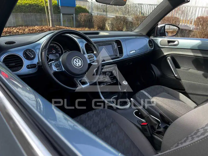 2017 Volkswagen BEETLE