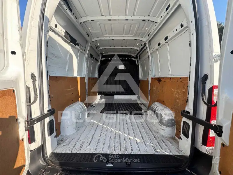 2017 Renault Master