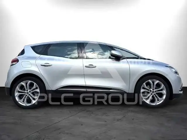 2017 Renault Scenic