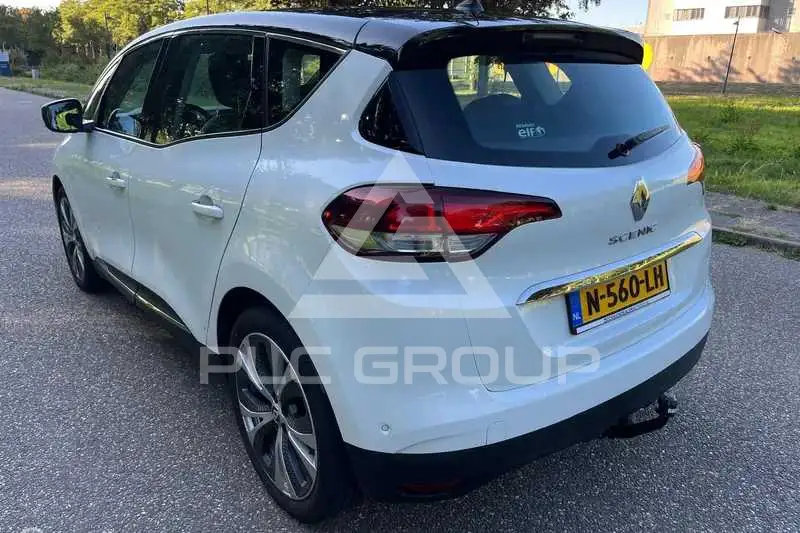 2017 Renault Scenic