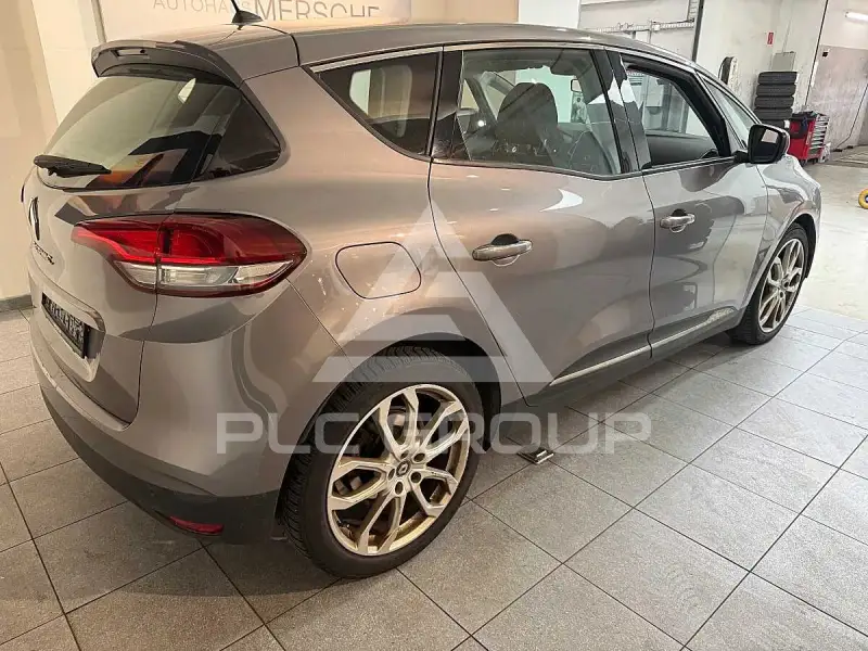 2017 Renault Scenic