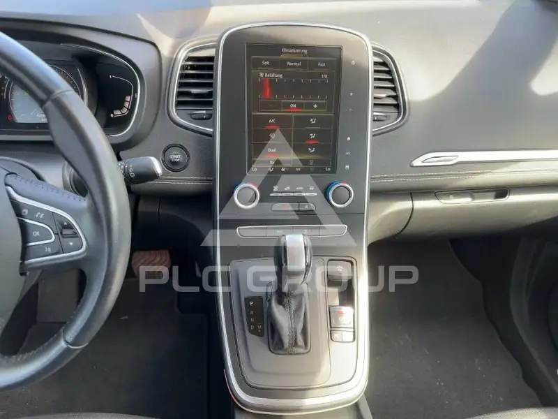 2017 Renault Scenic