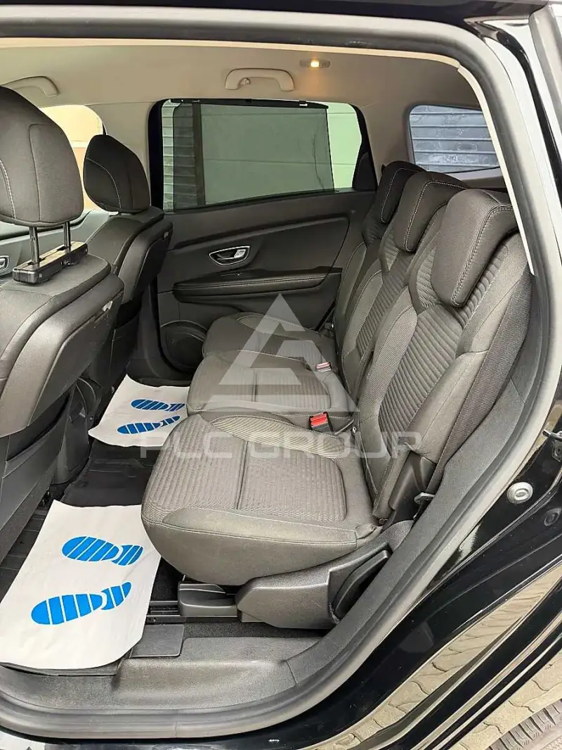 2017 Renault Scenic