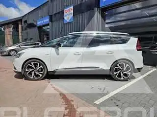 2017 Renault Grand Scenic