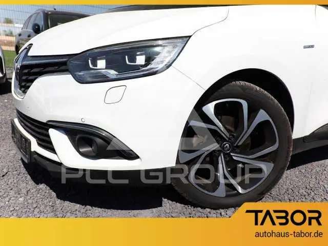 2017 Renault Grand Scenic