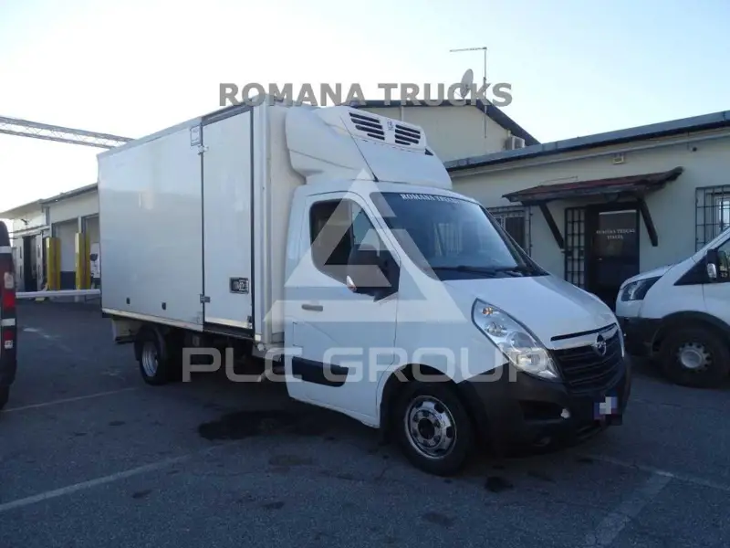 2017 Opel Movano