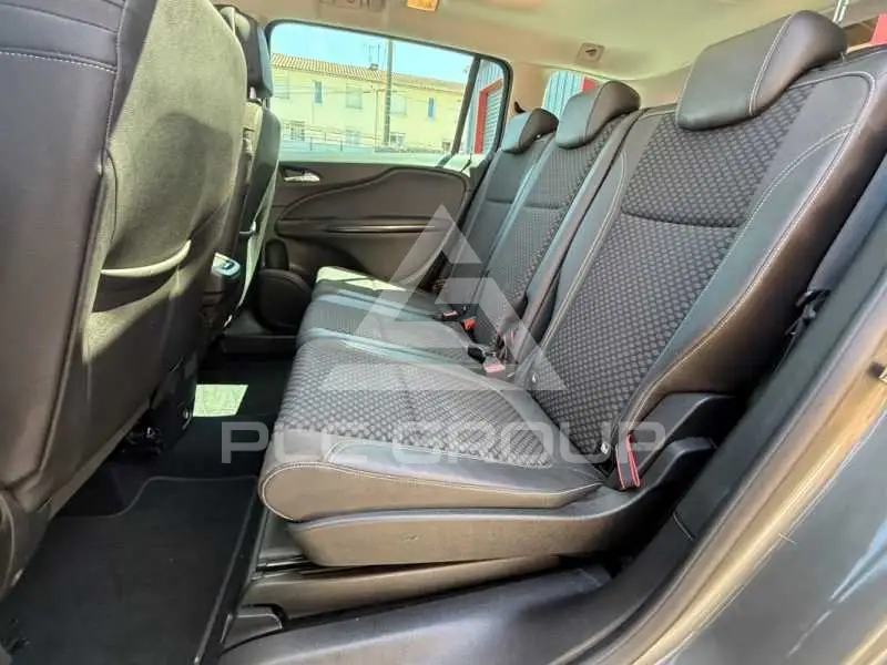 2017 Opel ZAFIRA