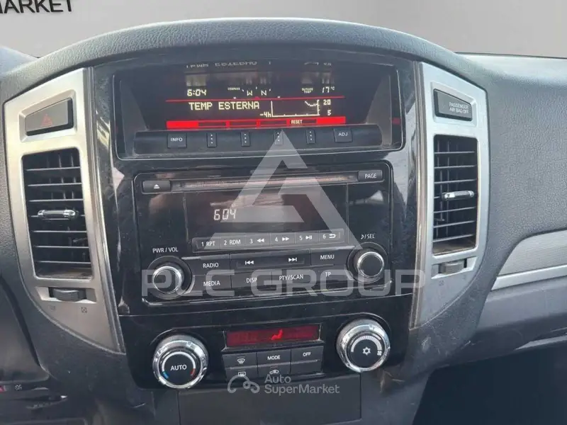 2018 Mitsubishi PAJARO