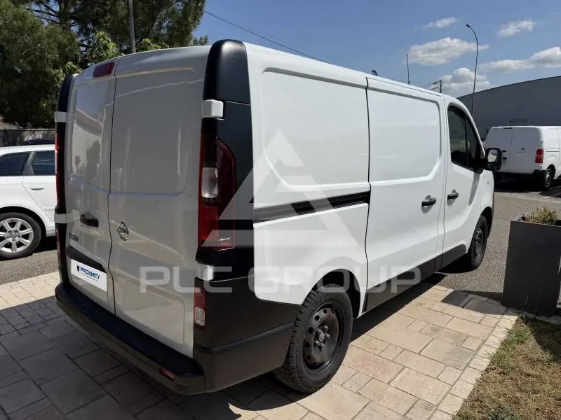 2018 Nissan NV 300