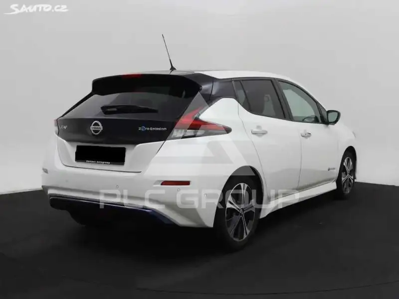 2018 Nissan LEAF