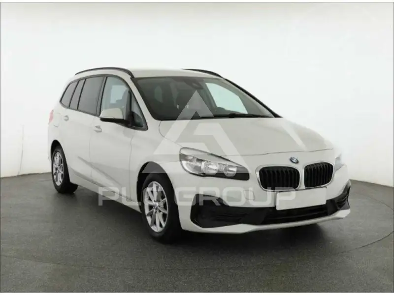 2018 BMW 218