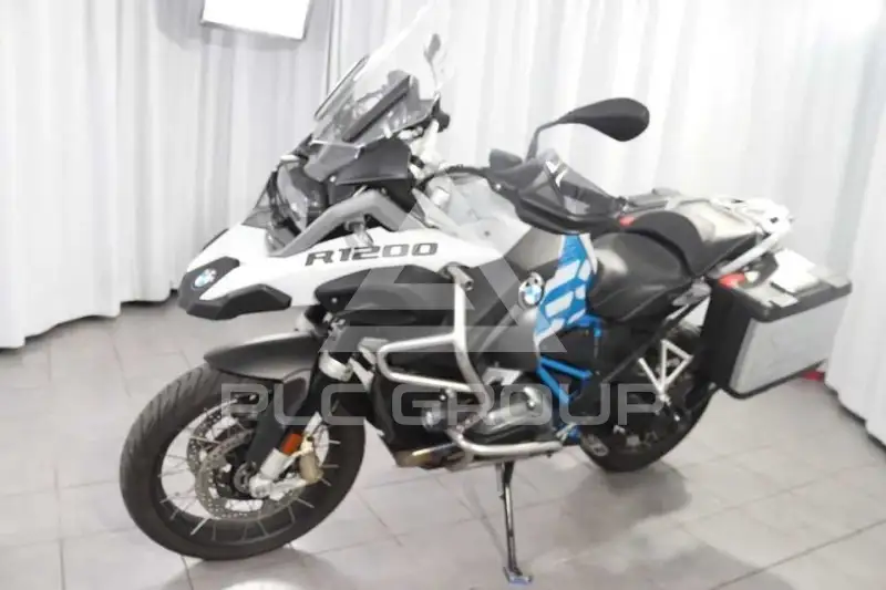 2018 BMW 218