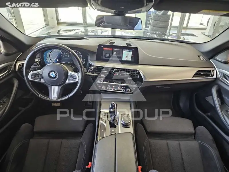2018 BMW 523