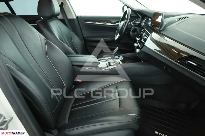 2018 BMW 523