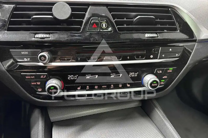2018 BMW 523