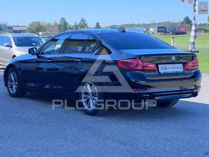 2018 BMW 523