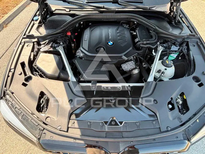 2018 BMW 523
