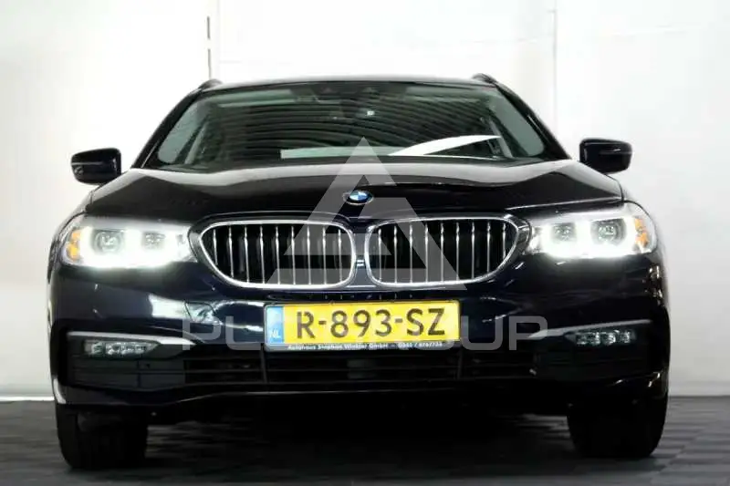 2018 BMW 523